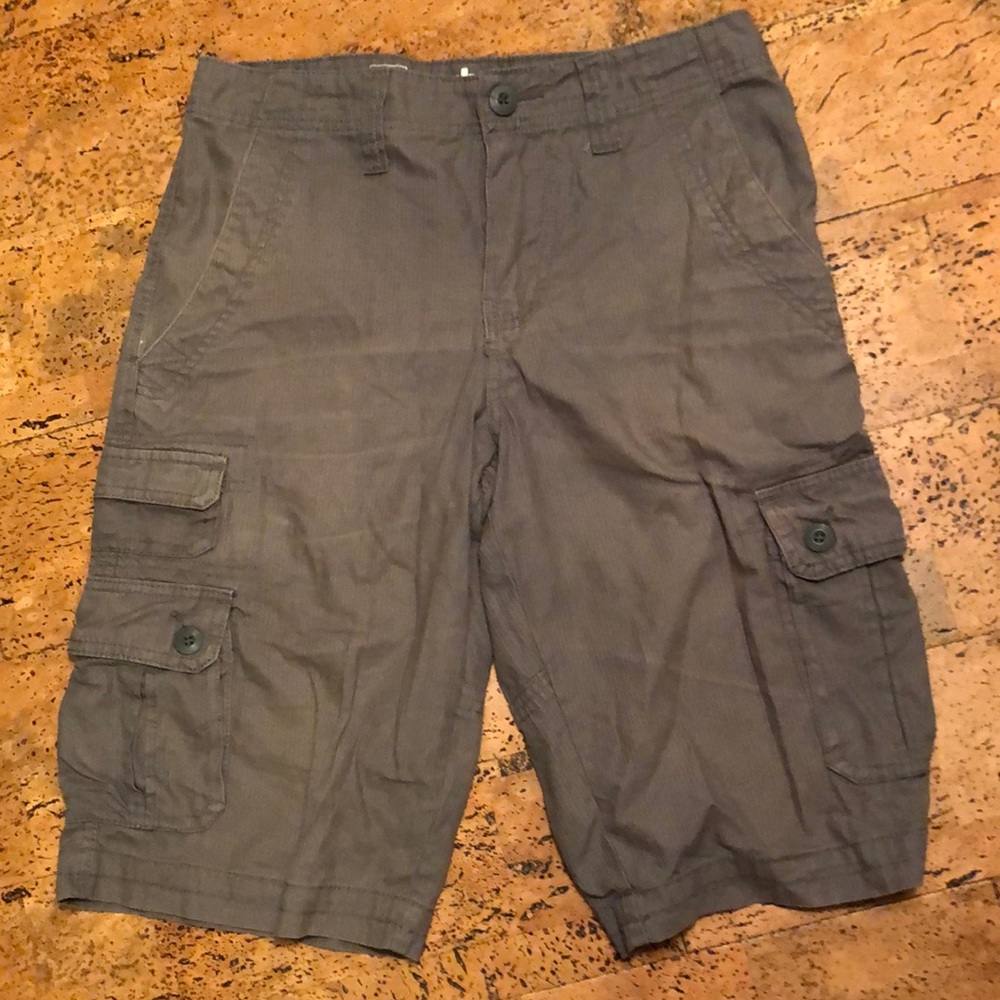 Urban Pipeline Gray Cargo Shorts, Good Condition
